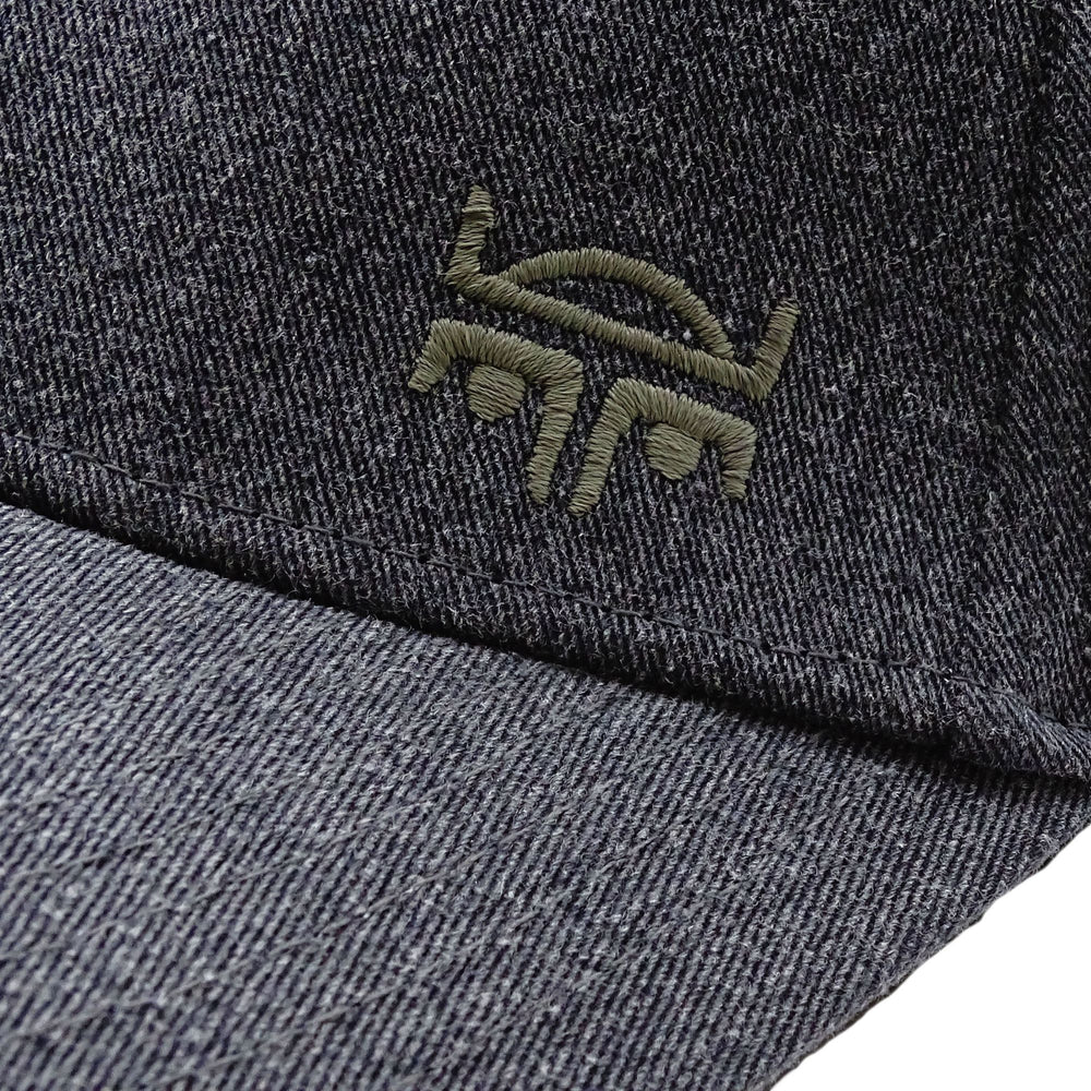 GORRA STRAPBACK FIT MAHIA GRIS WAKA