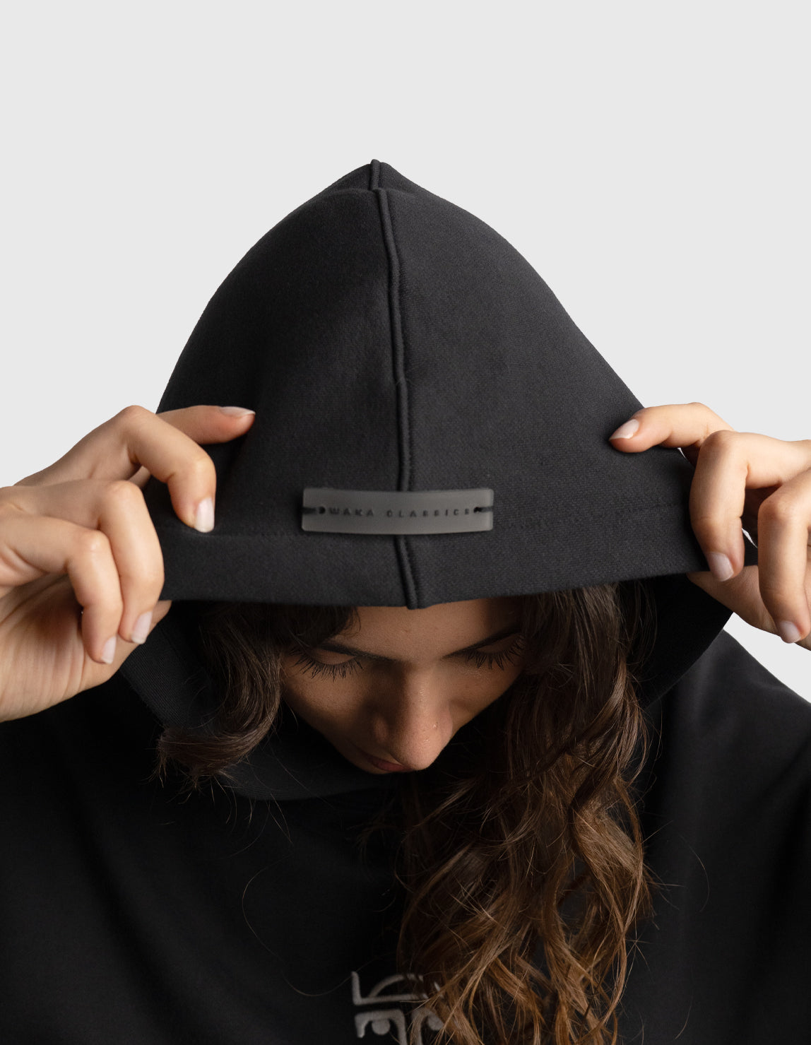 POLERON HOODIE OVERSIZE MUJER TOA CORTO NEGRO WAKA