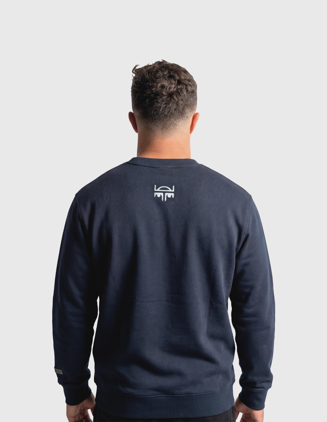 POLERON CREWNECK OVERSIZE HOMBRE TAPU REGULAR AZUL MARINO WAKA