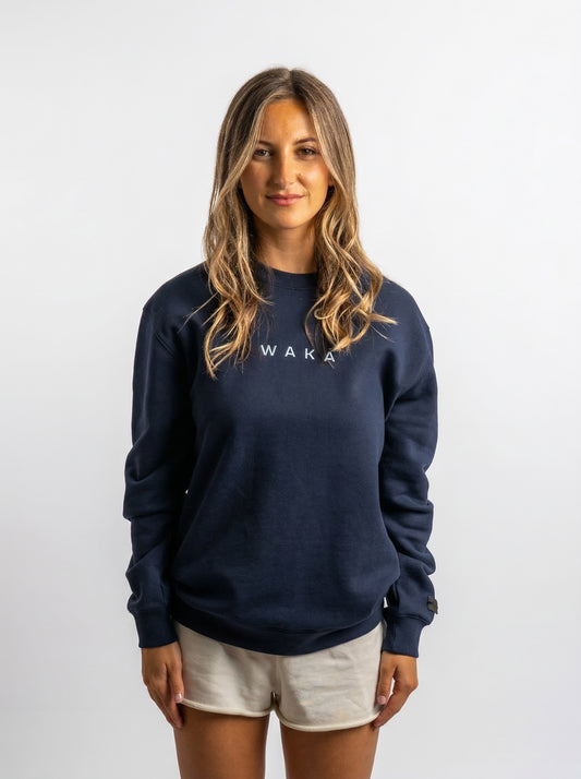 POLERON CREWNECK REGULAR MUJER TAPU AZUL MARINO WAKA