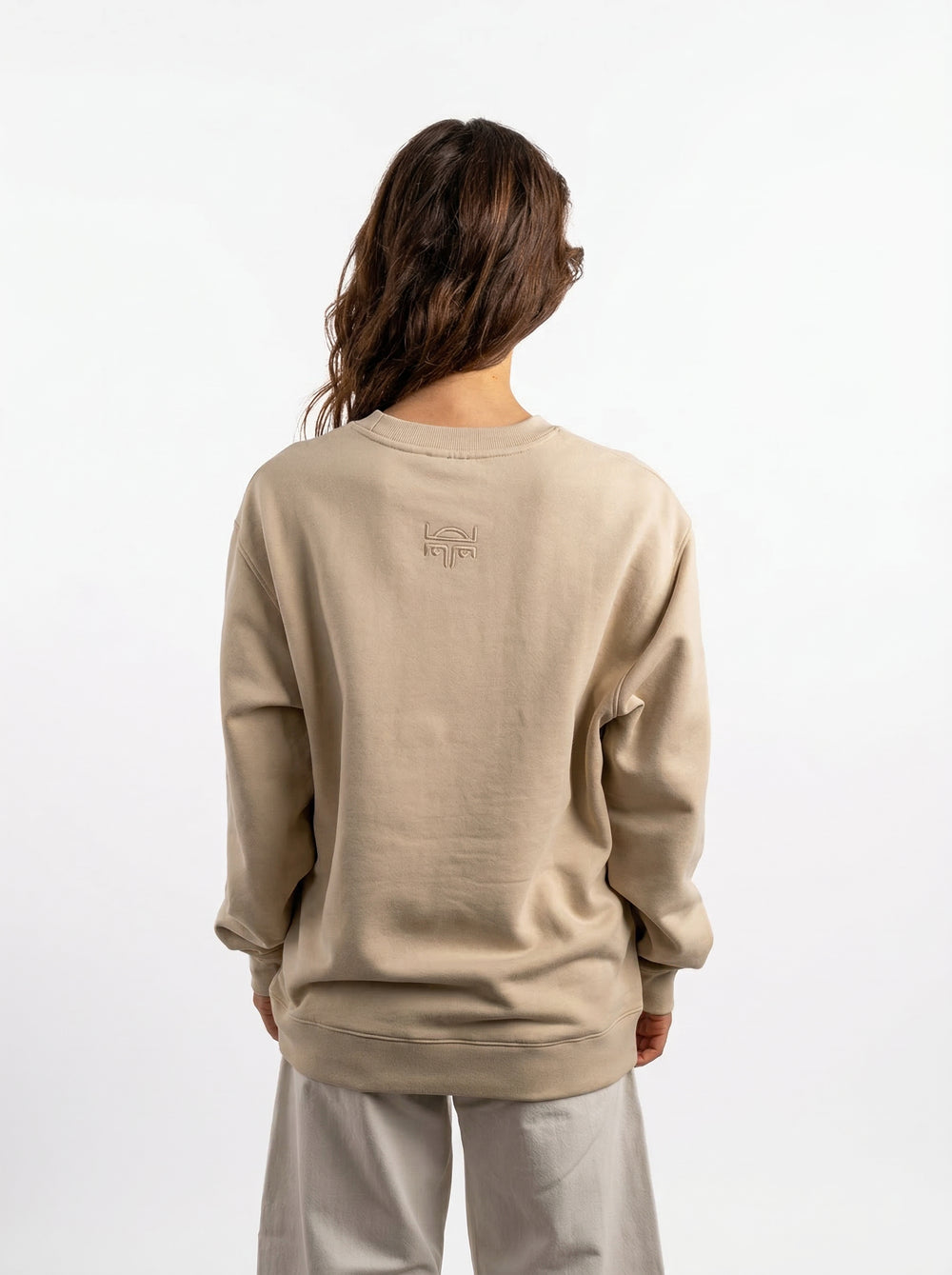 POLERON CREWNECK REGULAR MUJER TAPU BEIGE WAKA