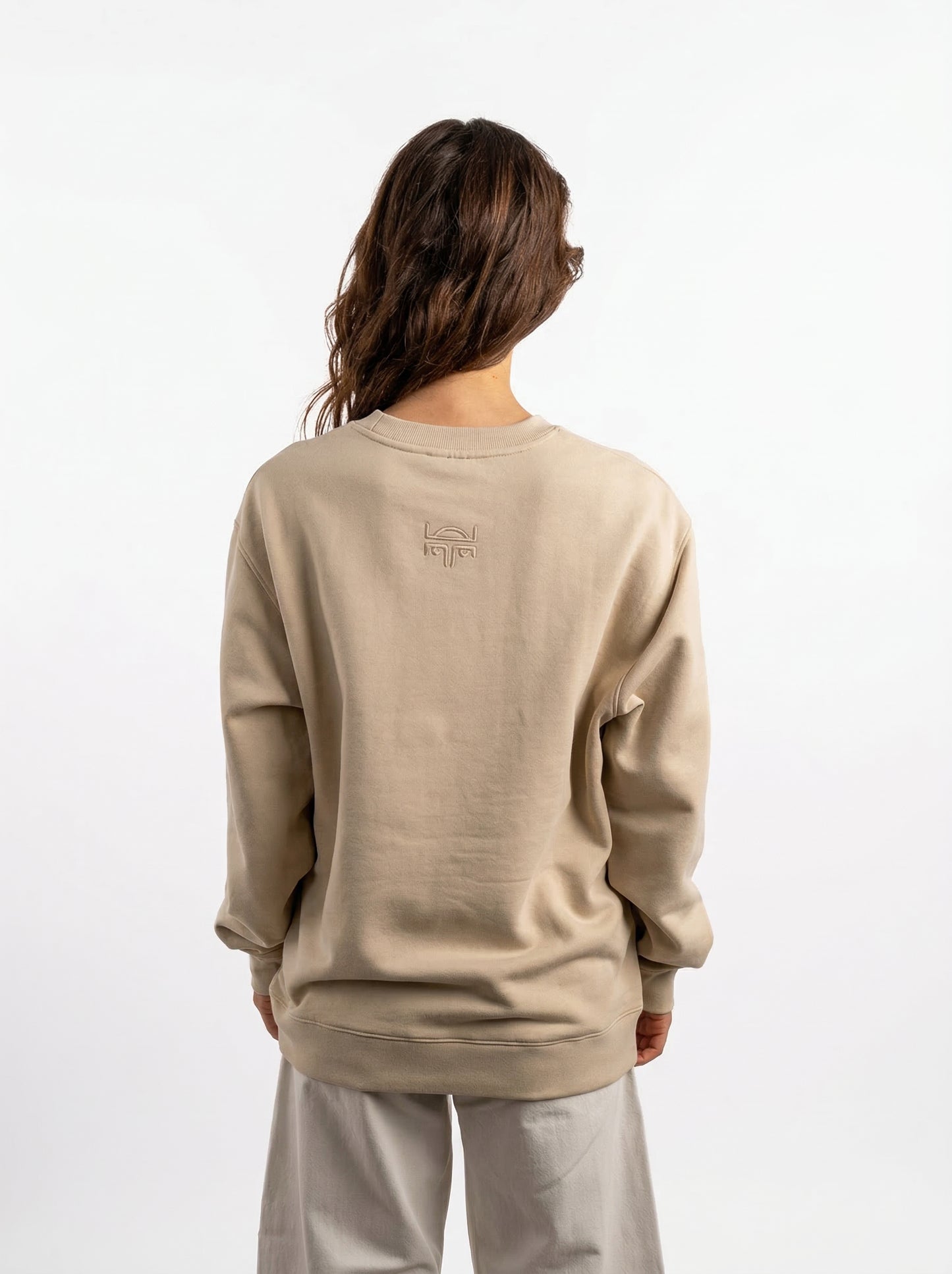 POLERON CREWNECK REGULAR MUJER TAPU BEIGE WAKA