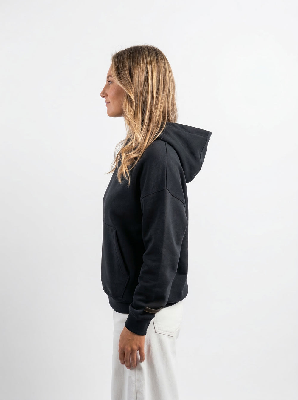 POLERON HOODIE OVERSIZE MUJER TOA CORTO NEGRO WAKA