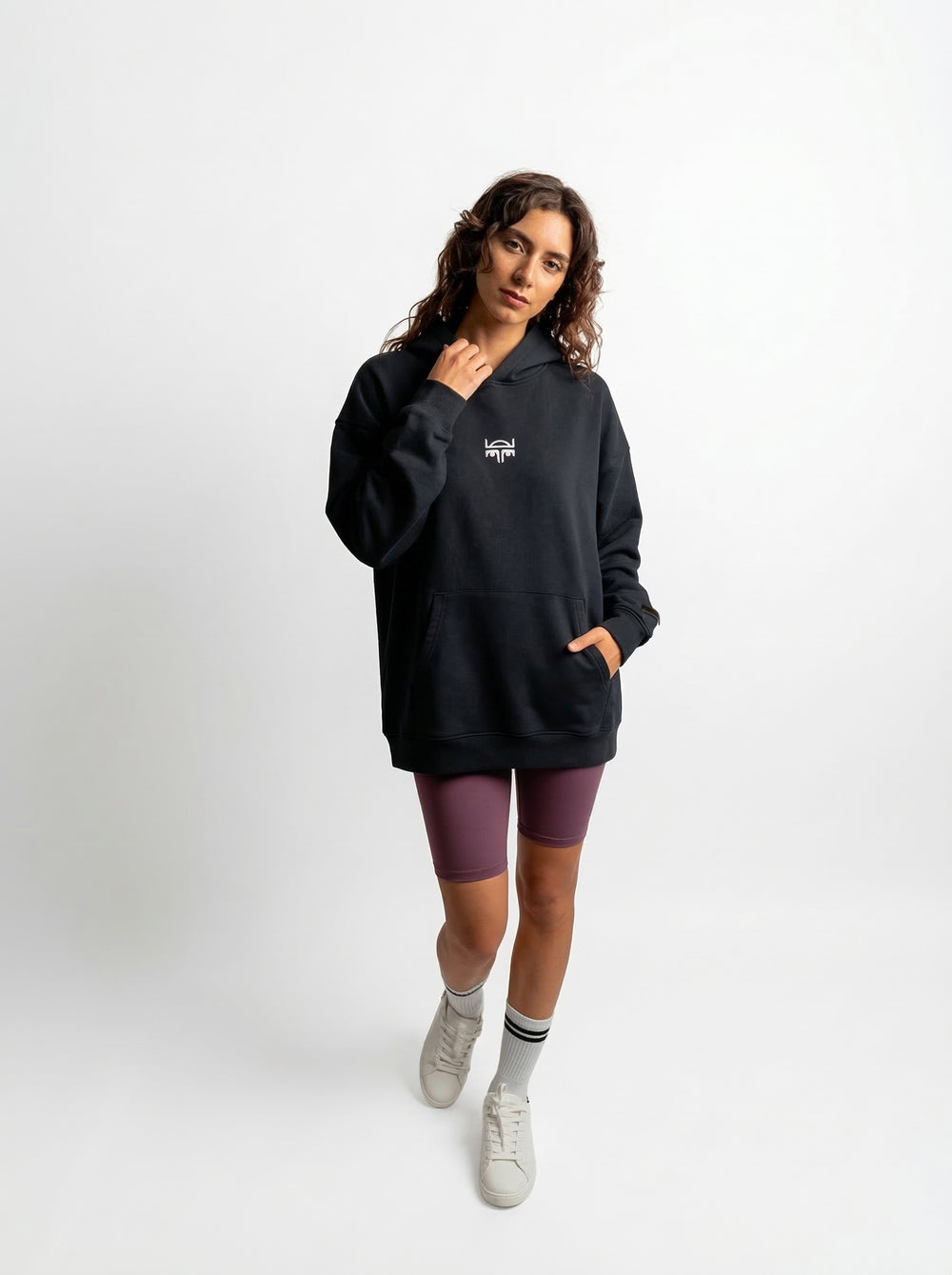 POLERON HOODIE OVERSIZE MUJER KAHA LARGO NEGRO WAKA